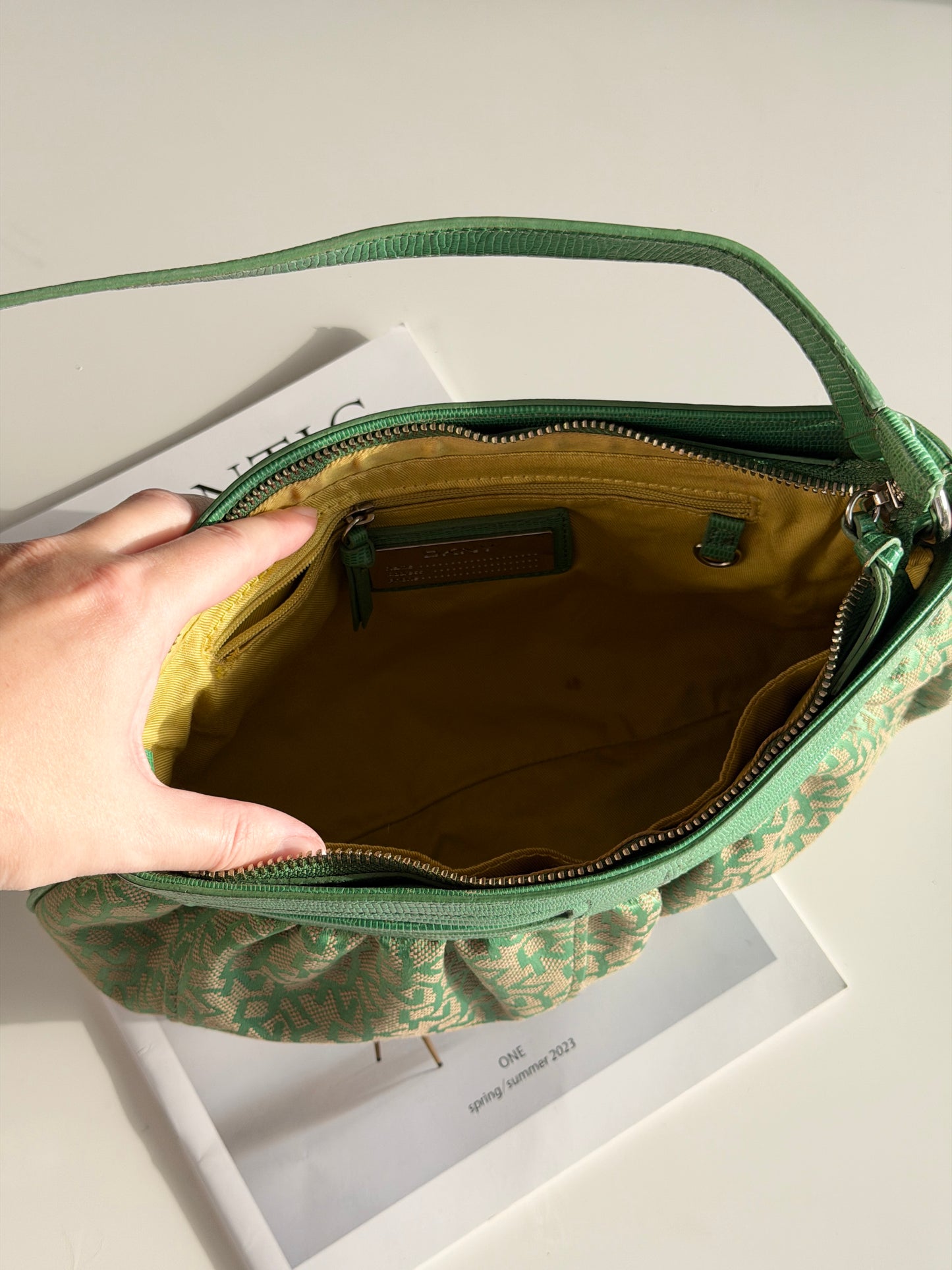 Amazing vintage DKNY shoulder bag in green colour