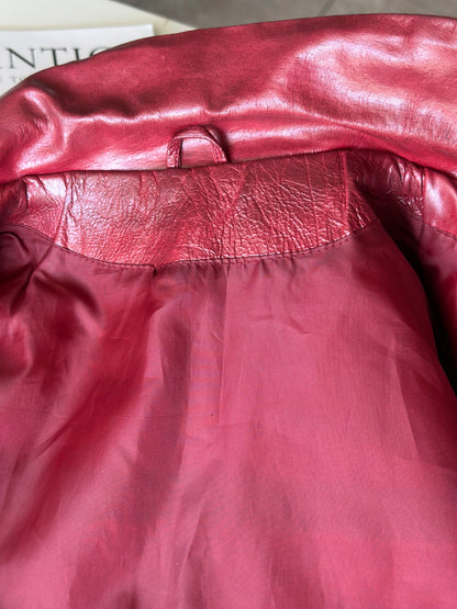 Standout vintage leather jacket 90s