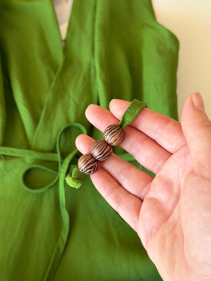 Vibrant green halter-neck linen dress