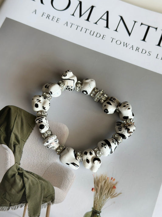 Vintage bracelet with hand-painted ceramic beads
