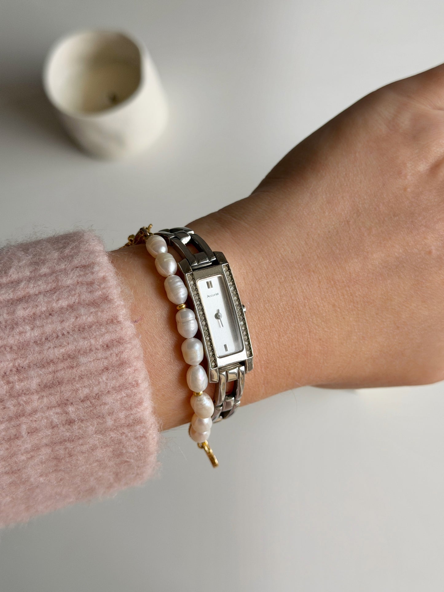 Elegant vintage Accurist watch with silver-tone design