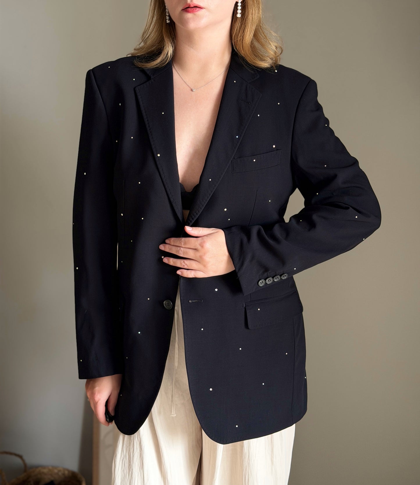 Refined vintage blazer with sparkling rhinestones