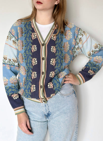 Charming vintage 100% cotton cardigan