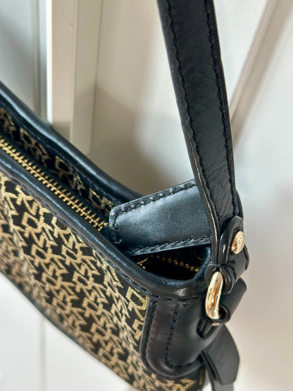 Chic vintage DKNY bag in black and gold