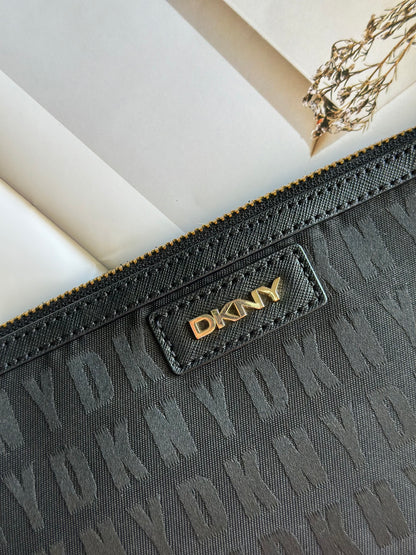 Stunning pre-loved black DKNY baguette bag