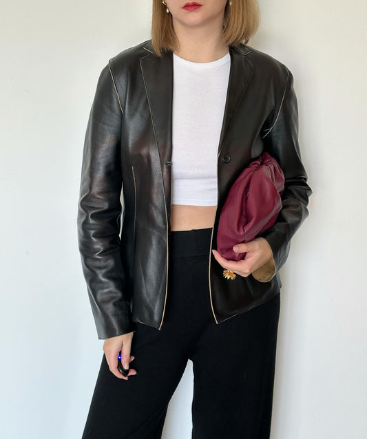 Stunning vintage leather jacket 💔