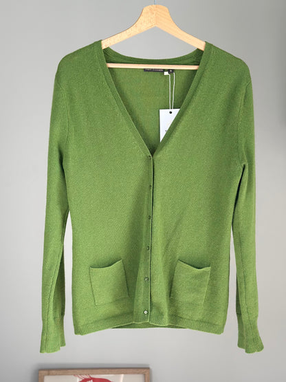Beautiful green cashmere cardigan