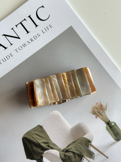 Natural mother-of-pearl vintage stretch bracelet