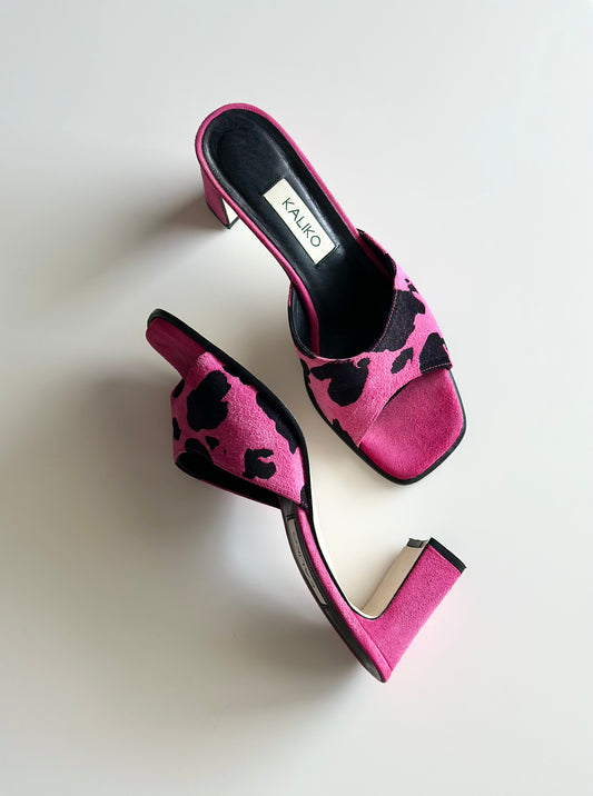 Amazing vibrant suede Kaliko mules
