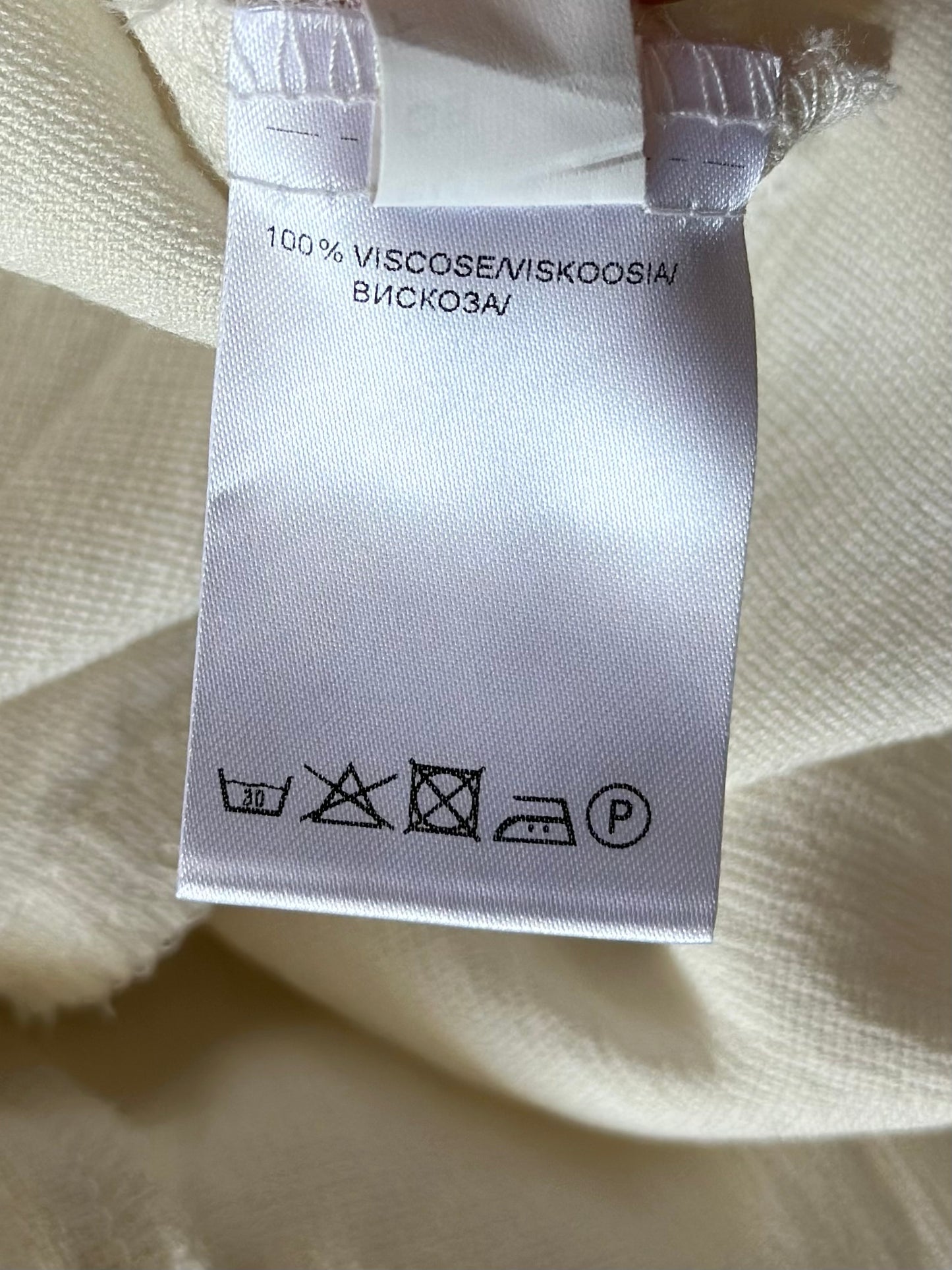 Beautiful midi viscose skirt from Scandinavian brand