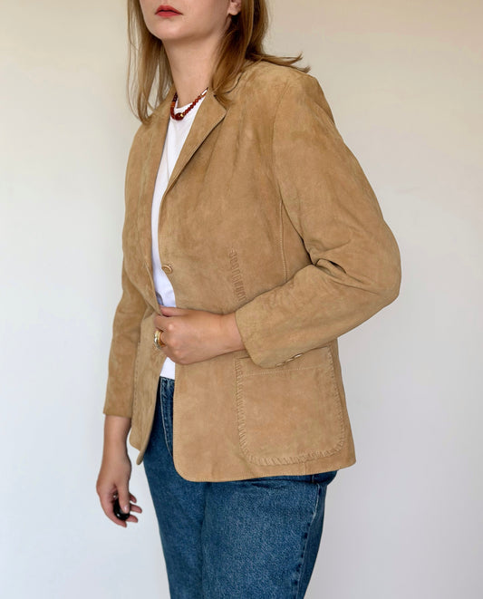 Vintage 100% suede blazer in a beautiful sand color