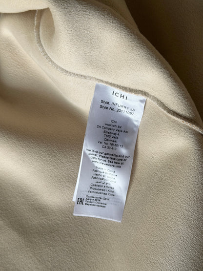 Charming cream faux fur jacket from ICHI