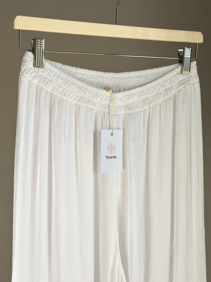Stunning white wide-leg pants from Fame (made in Italy)