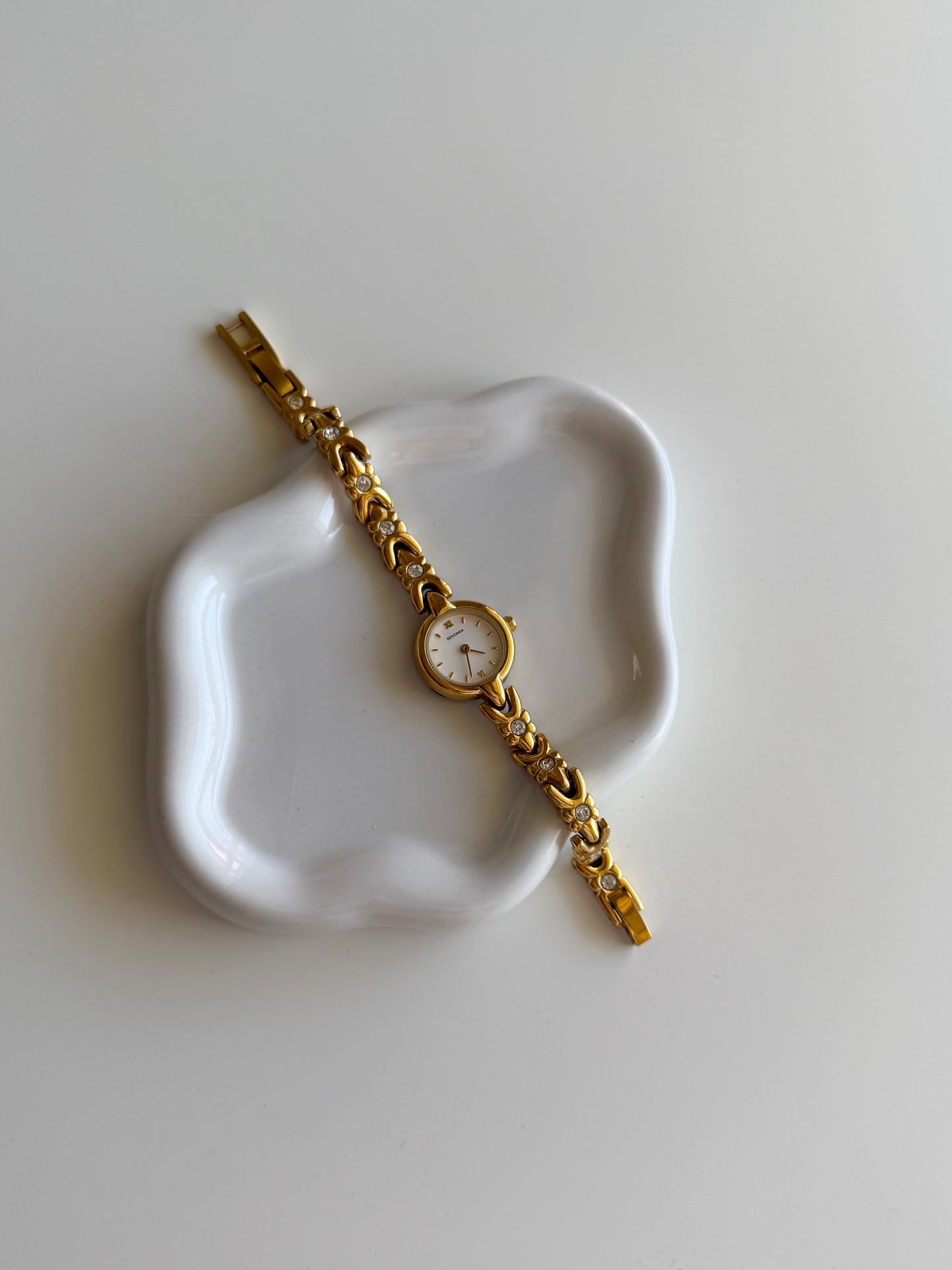 Vintage Sekonda gold-tone watch with crystals