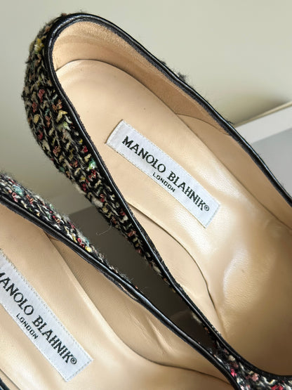 Authentic Manolo Blahnik tweed heels