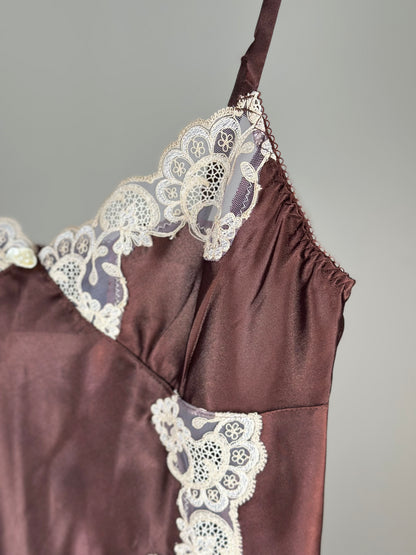 Elegant nightgown in rich brown satin