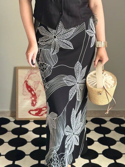 Stunning vintage maxi viscose skirt by Wallis