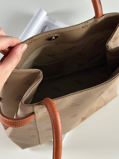 Elegant vintage tote bag by El Trote