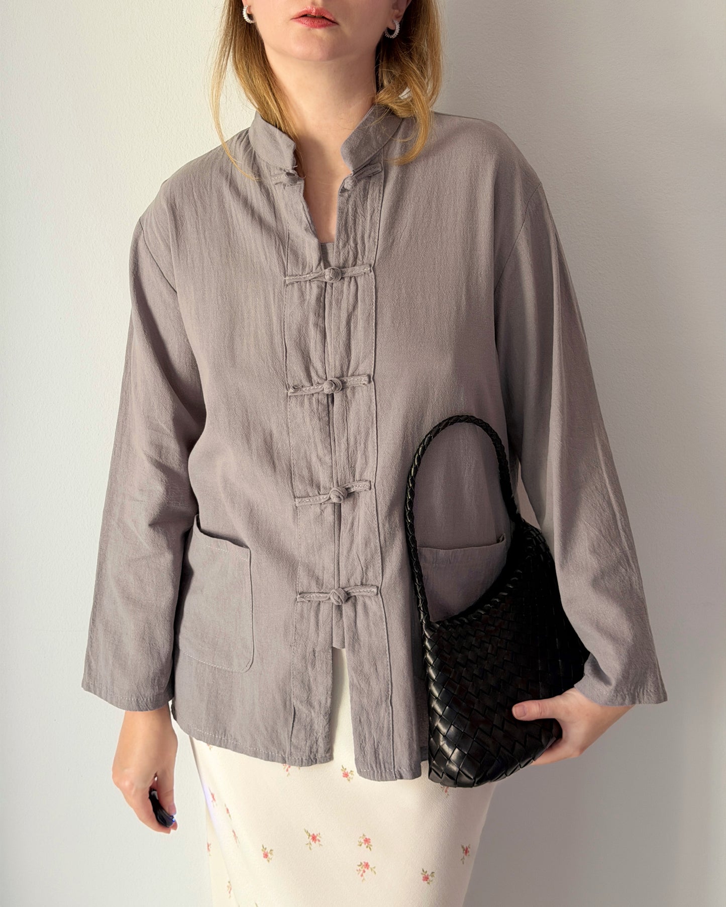 Vintage shirt with Asian frog closures