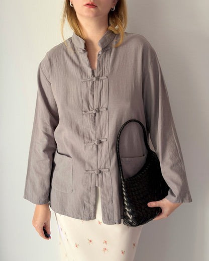 Vintage shirt with Asian frog closures