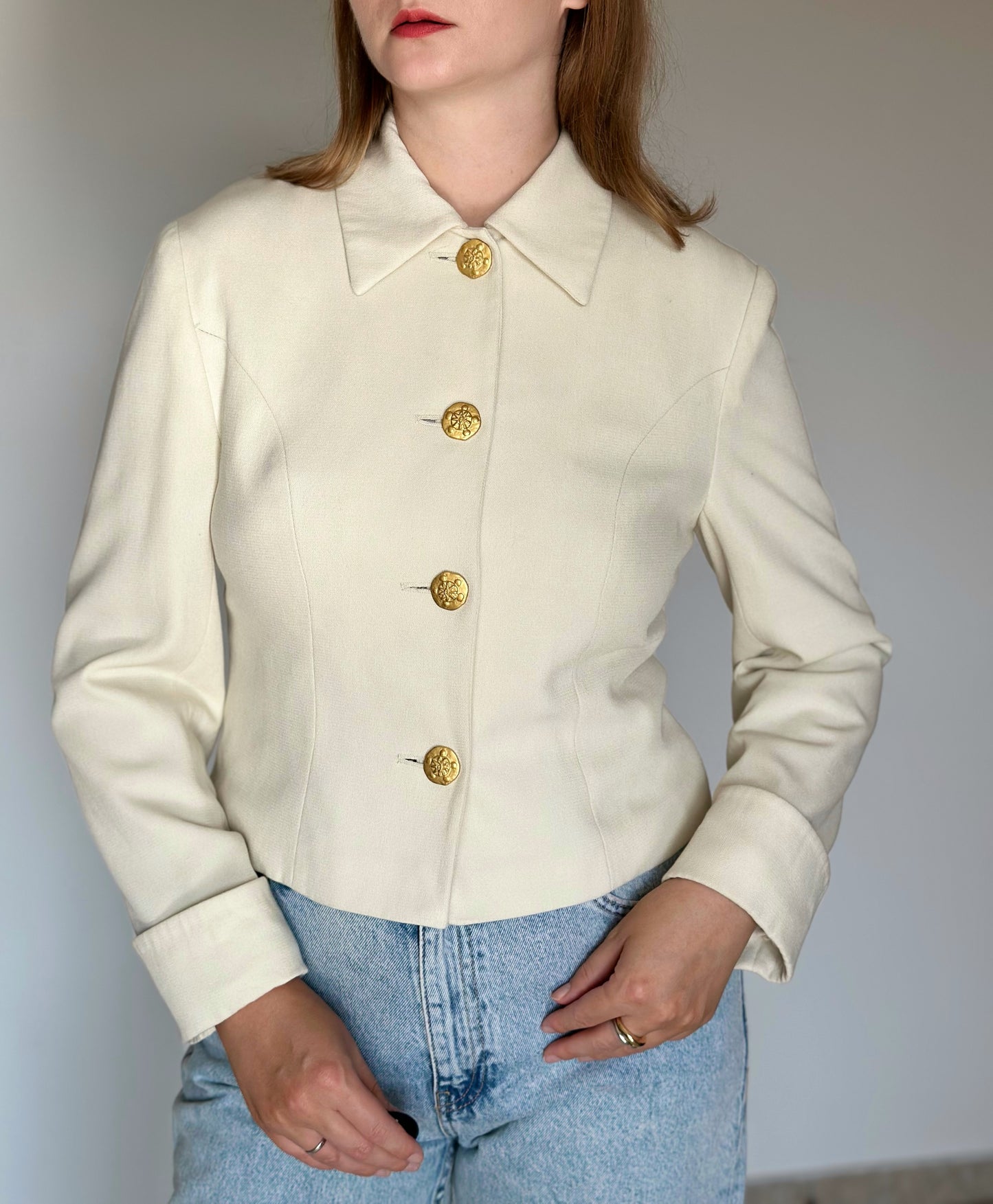 Charming vintage classic cream blazer