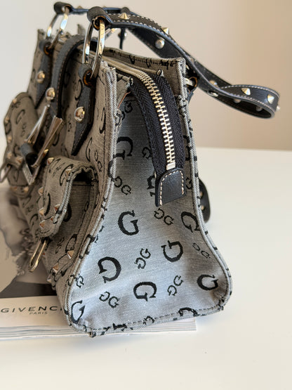 Vintage Guess bag in grey monogram Y2K