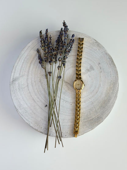 Elegant vintage classic '90s watch Swistar