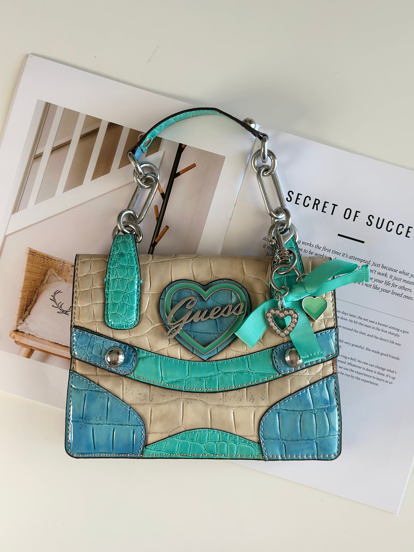 Playful vintage Guess handbag Y2K