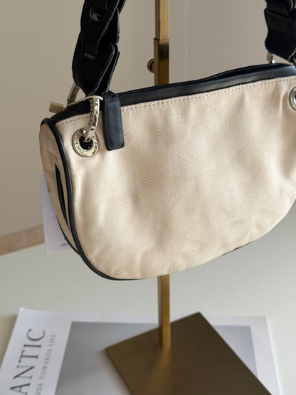 Stylish vintage DKNY cream shoulder bag