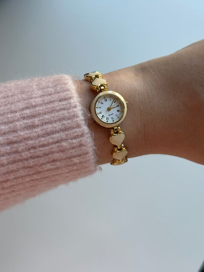 Amazing vintage watch with enamel hearts design ✨