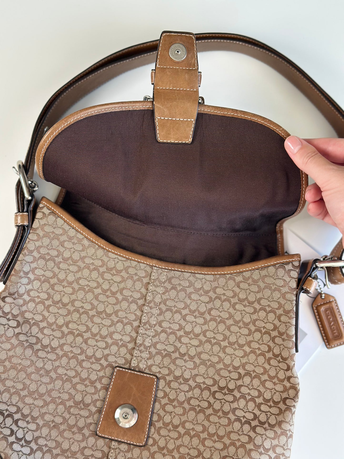 Stunning vintage Coach shoulder bag