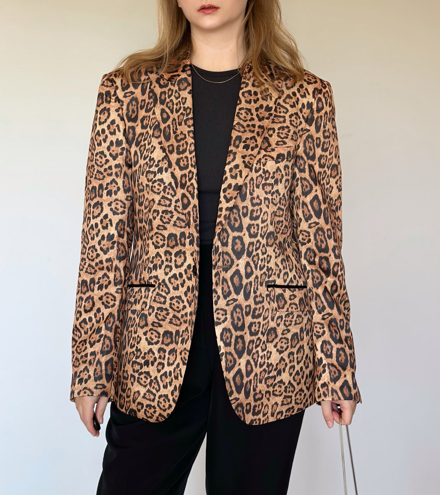 Bold and chic leopard print oversized blazer