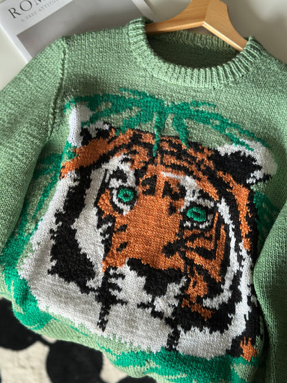 Amazing vintage green knit sweater with tiger