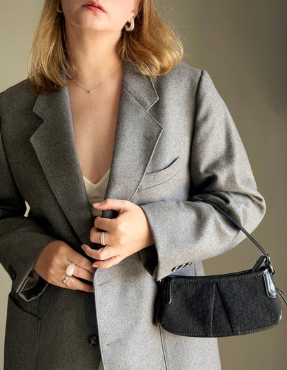 Beautiful vintage DKNY baguette black bag