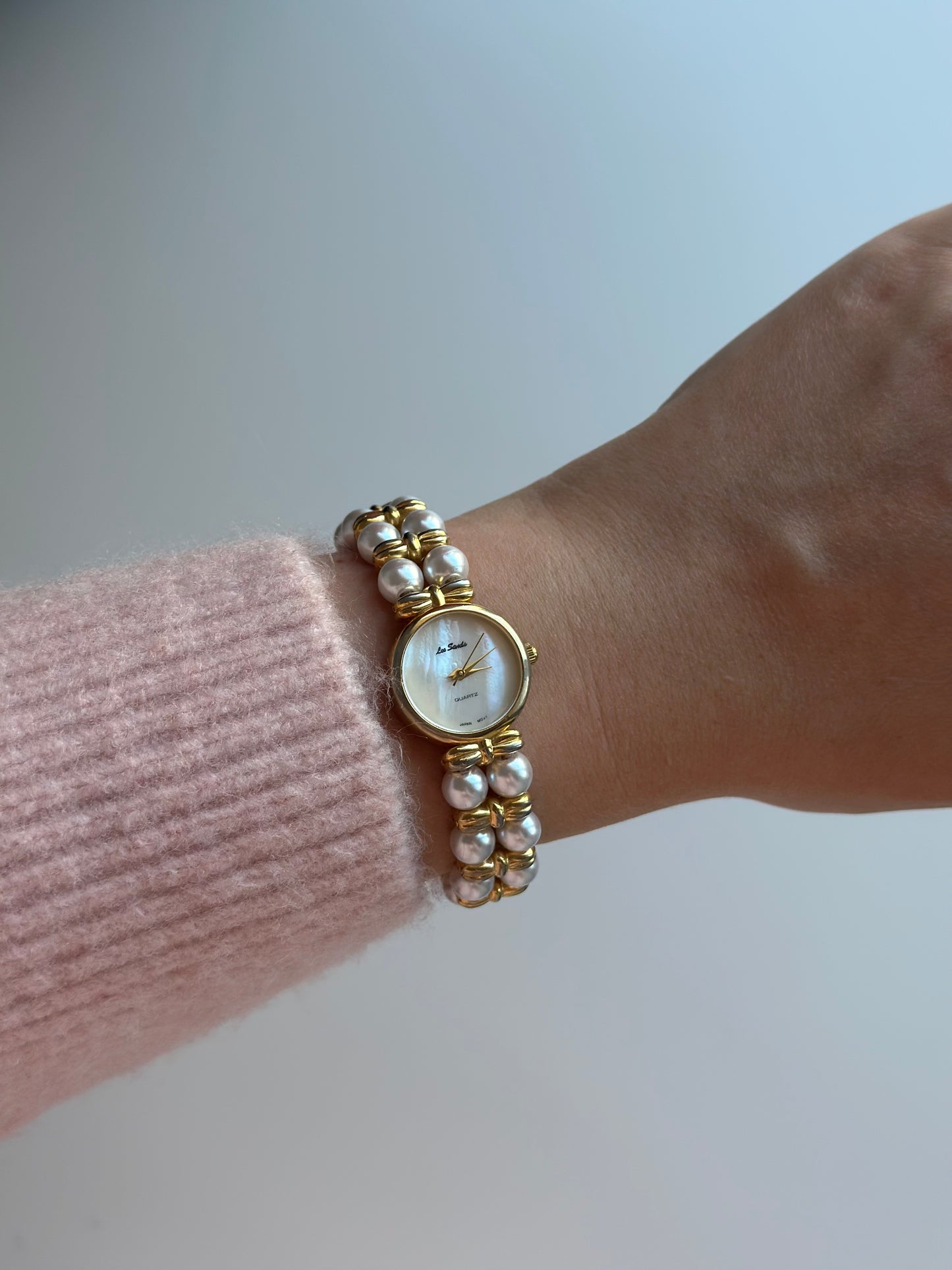 Stunning vintage gold-tone watch Lee Sands with pearls