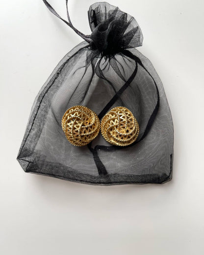Stunning vintage elegant gold-tone clip-on earrings