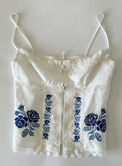 Сute vintage strappy linen top with embroidery