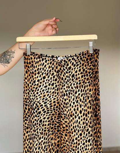 Stunning vintage relaxed leopard print trousers