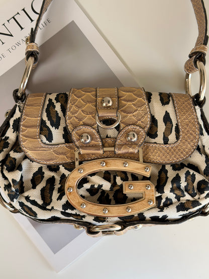 Iconic vintage Guess bag with leopard print