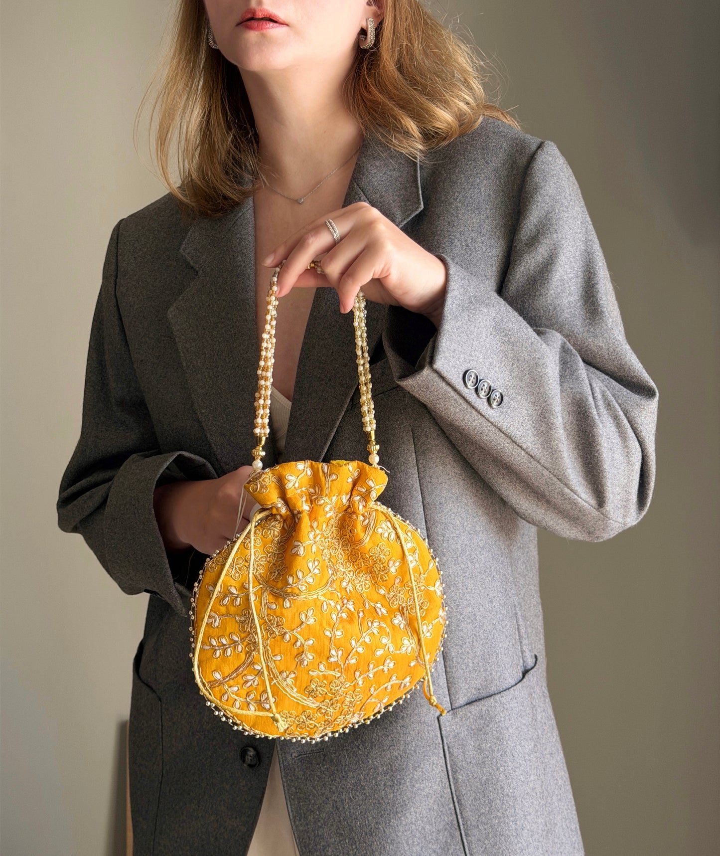 Charming vintage drawstring yellow bag