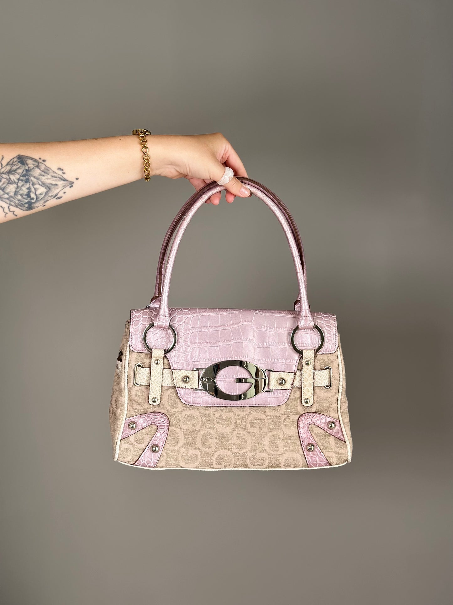 Vintage Guess handbag with playful Y2K charm