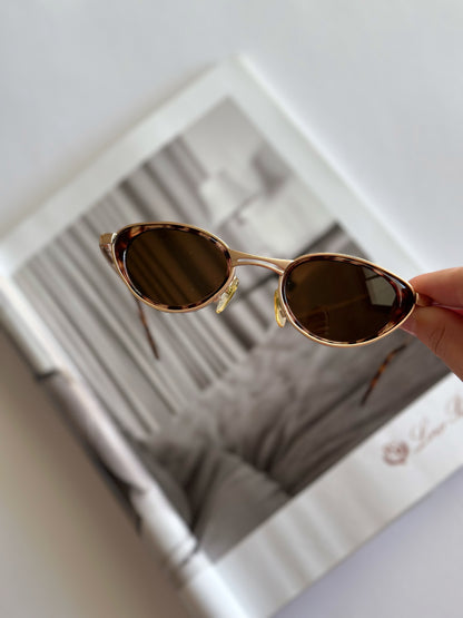 Lovely vintage cat-eye sunglasses