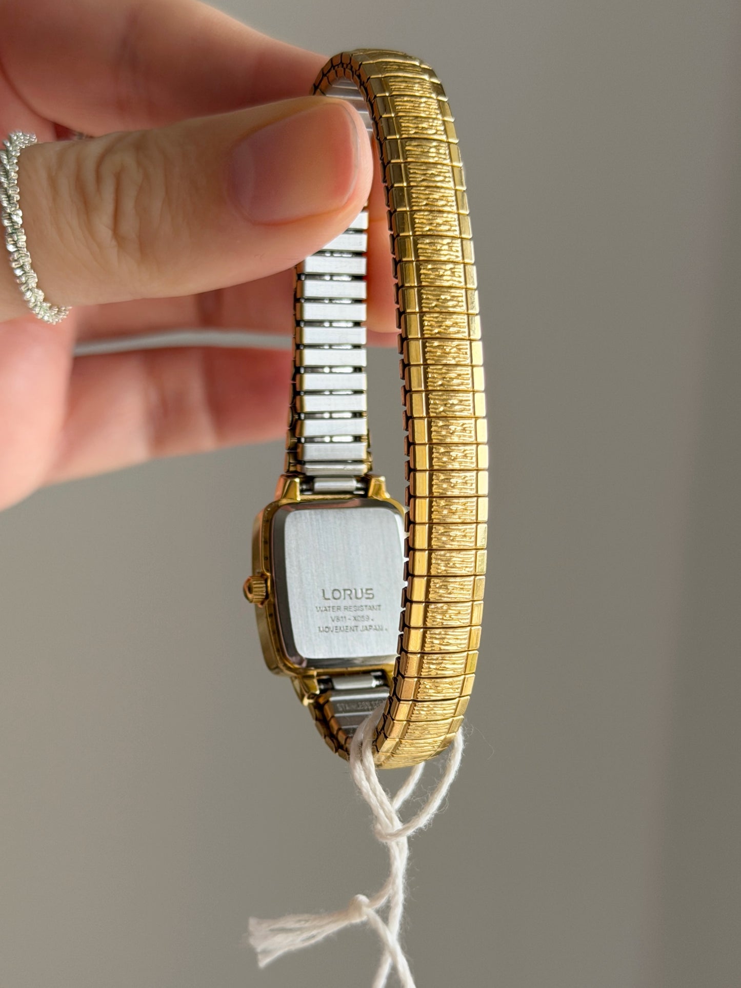 Classic Lorus watch with a timeless design (part of Seiko group)