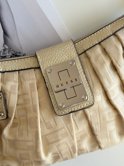 Vintage Guess bag in beige monogram with bold chain