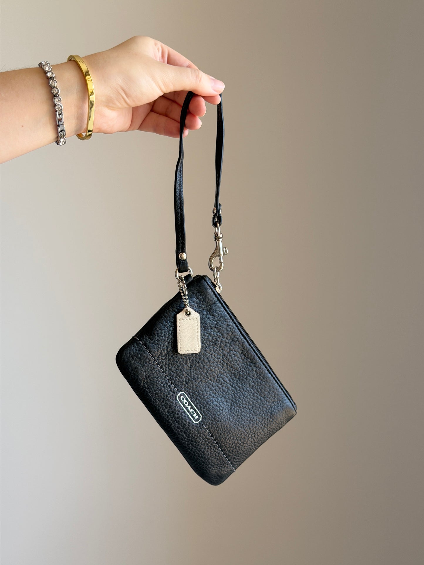 Vintage Coach leather wristlet