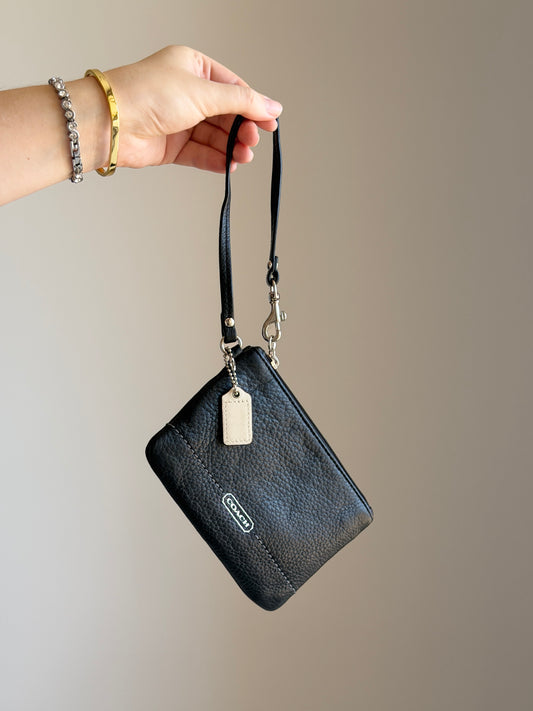 Vintage Coach leather wristlet