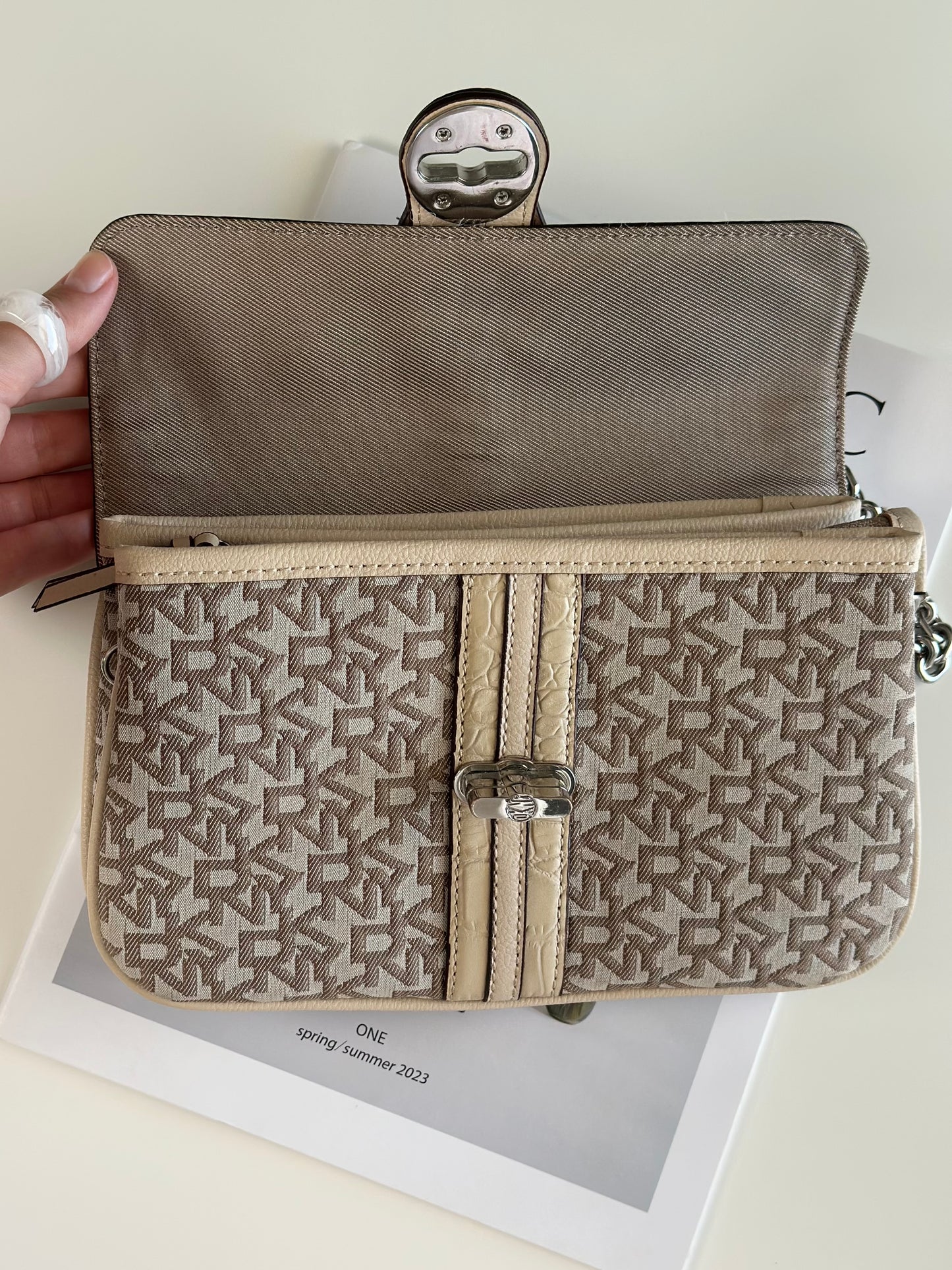 Sophisticated vintage DKNY beige shoulder bag from 2000s
