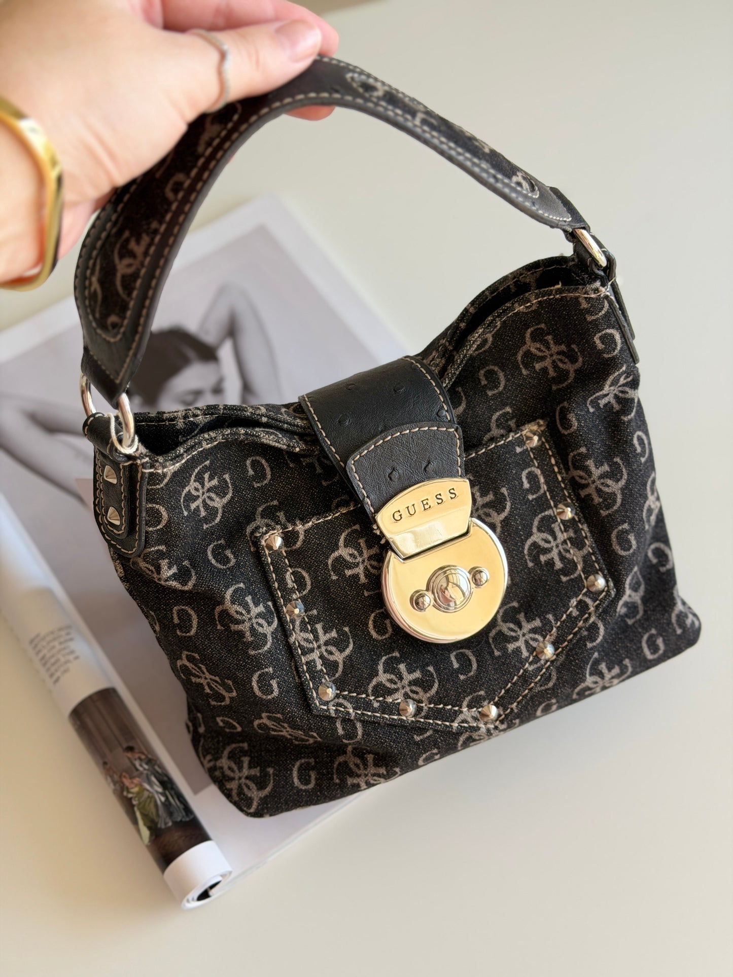 Vintage Guess monogram bag