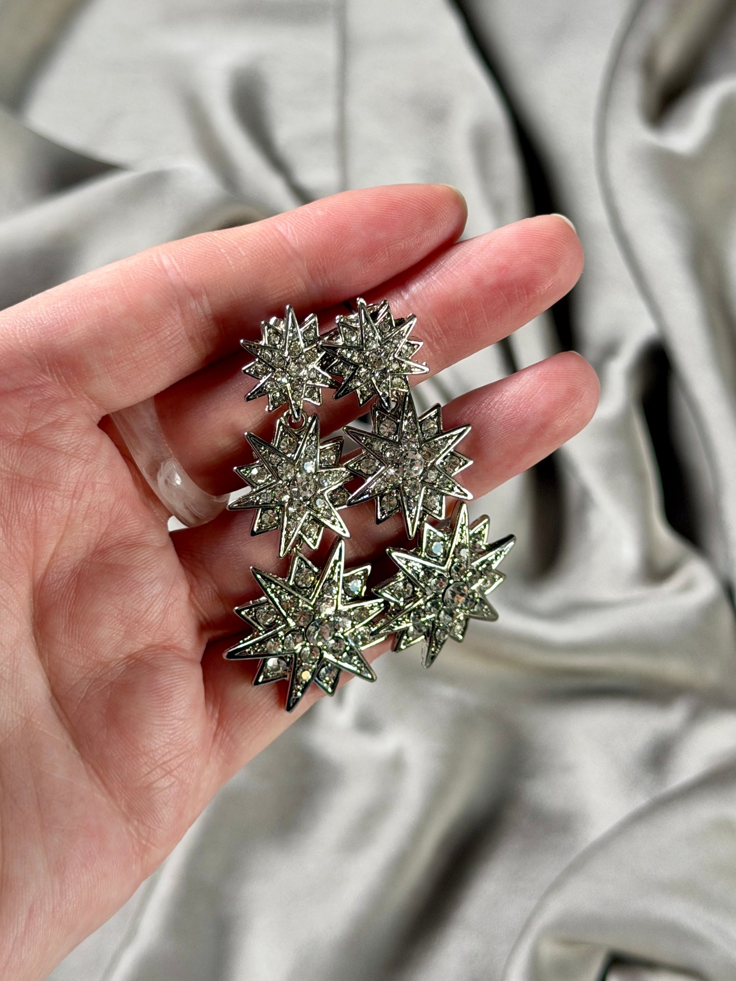 Dazzling vintage earrings