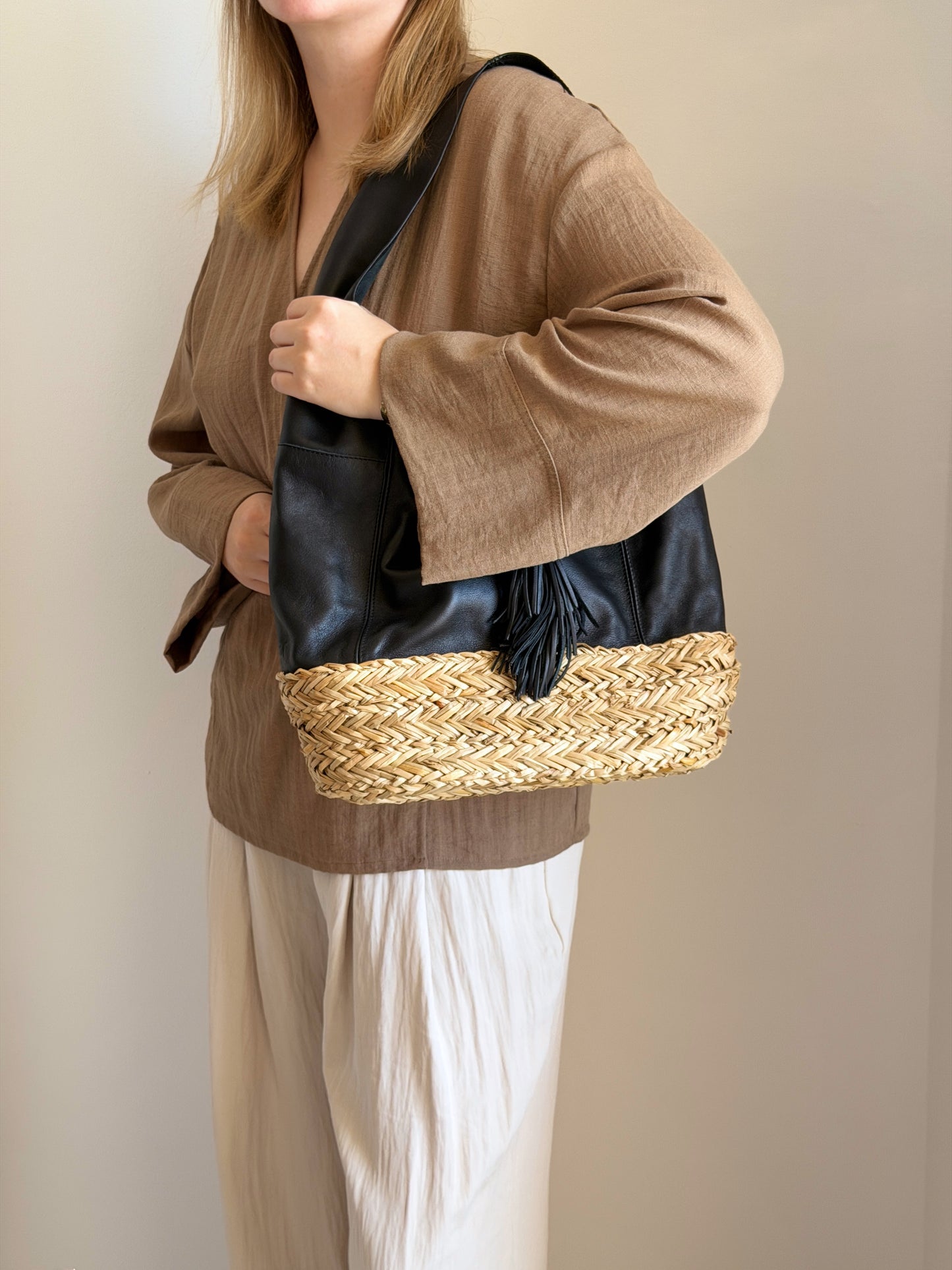 Vintage leather/straw bag